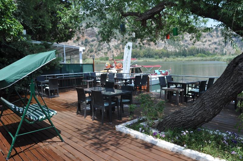 Longhouse Inn Hotel Дальян Экстерьер фото
