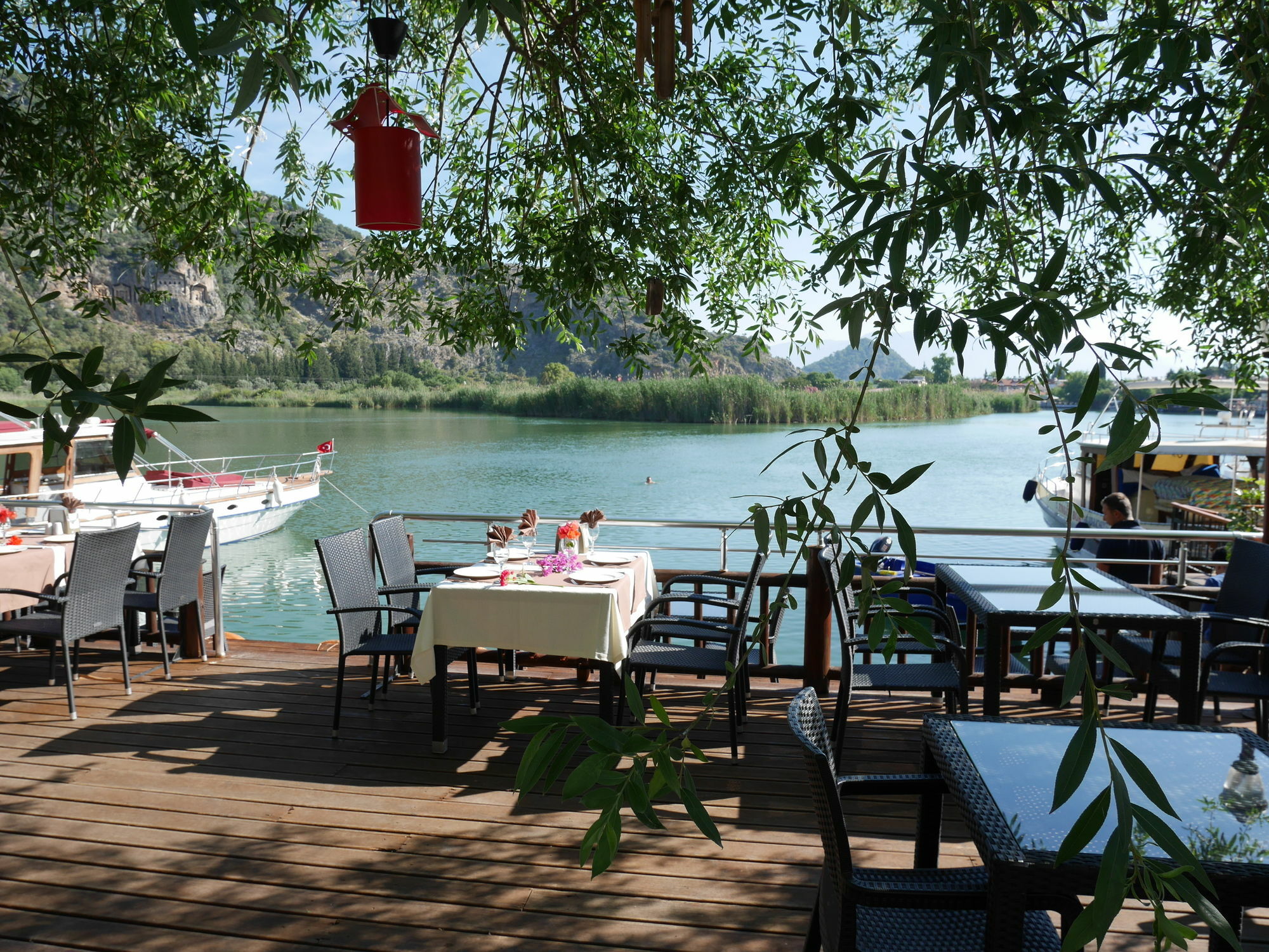 Longhouse Inn Hotel Дальян Экстерьер фото