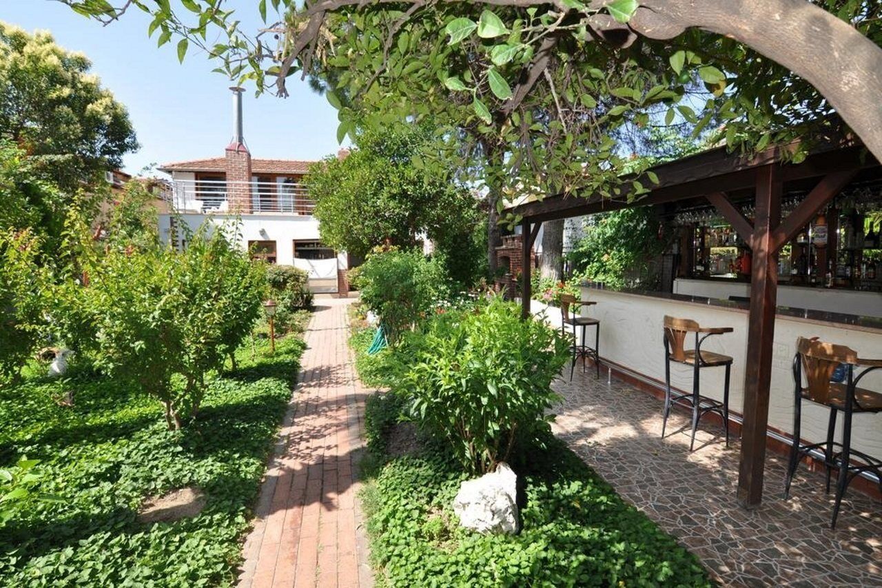Longhouse Inn Hotel Дальян Экстерьер фото