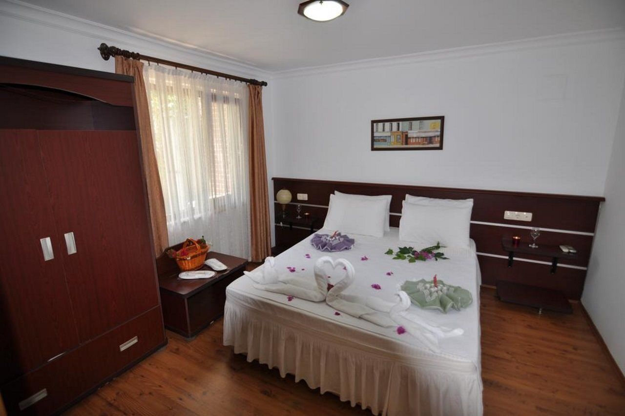 Longhouse Inn Hotel Дальян Экстерьер фото
